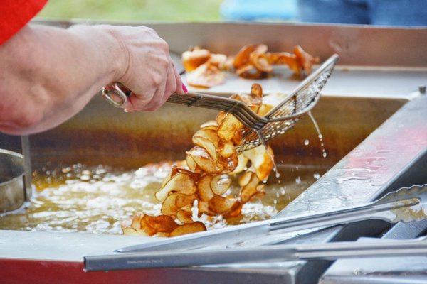 How to Keep Your Car's Interior Smelling Fresh Without Using Chemicals?